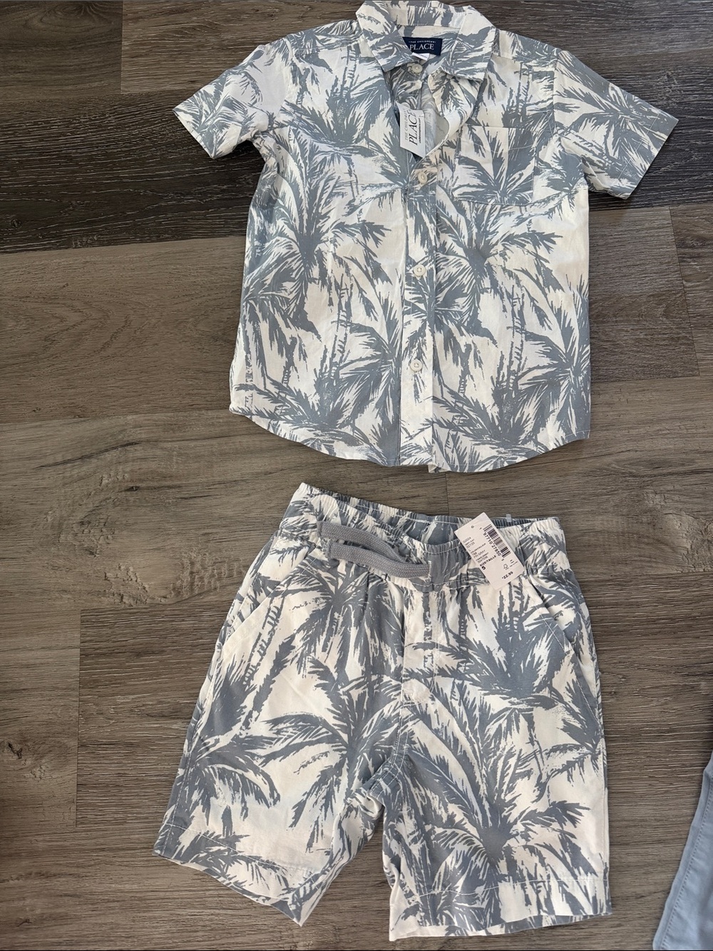 NWT The Children's Place Palm Tree Print Shirt & Shorts Set - Gray & White